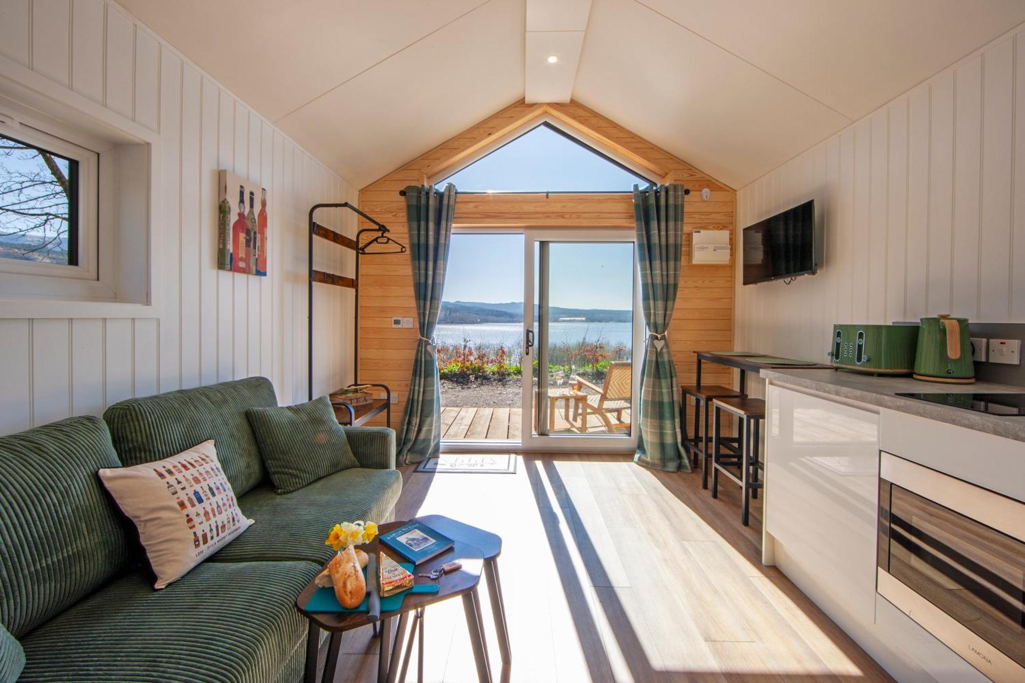 Appin Holiday Homes -Caravans, Lodges, Shepherds Hut And Train Carriage Stays Exterior foto